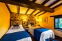 Twin bedded room