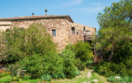 Villa is on the first floor of the extensive masia 