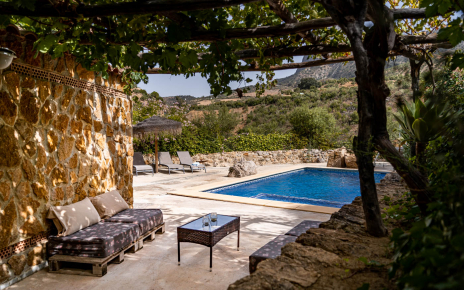 Intimate furnished areas
