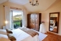 Dormitorio en planta superior con vistas al mar