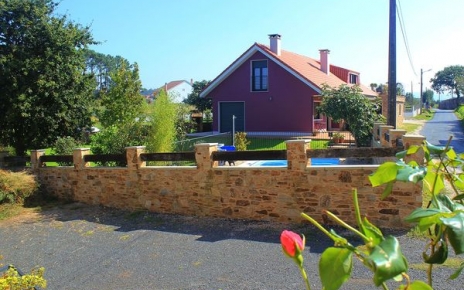 The villa seen from neighbouring house