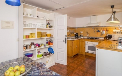 Zona de cocina y comedor 