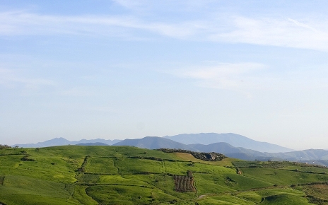 Vistas de los alrededores en primavera
