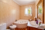 Hydromassage bath tub