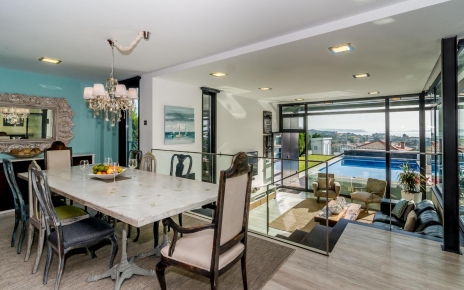 Comedor / salón en la planta inferior