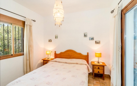 Habitación con cama doble