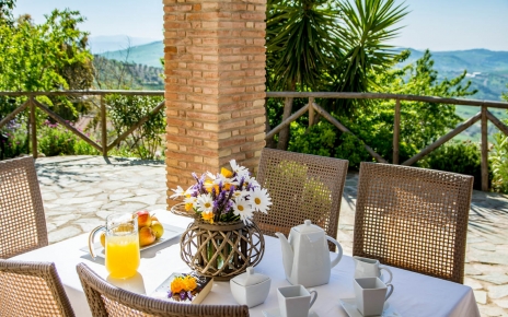 Desayuno en el porche