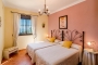 Twin bedded room