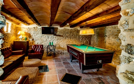 Games room with billiards
