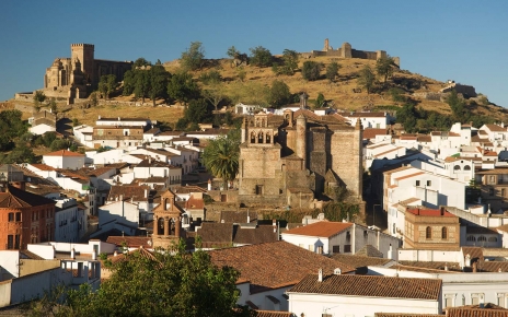 Aracena town is just over 5 mins drive