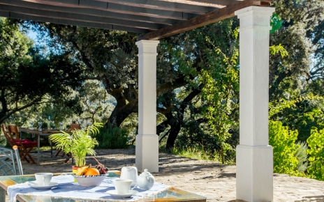 Al fresco breakfasts