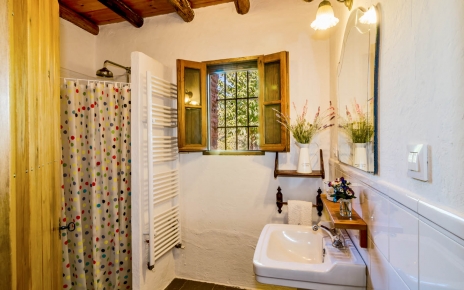 En suite facilities in master bedroom