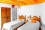 Twin bedded room