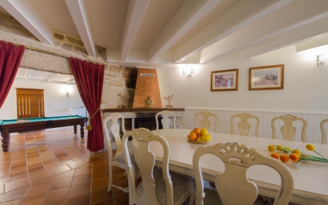 El comedor principal está en el piso inferior