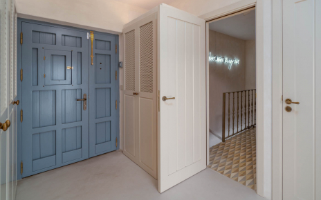 Puerta de atrás a la calle