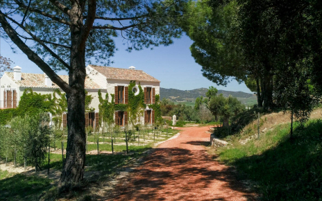 Arriving at your holiday villa