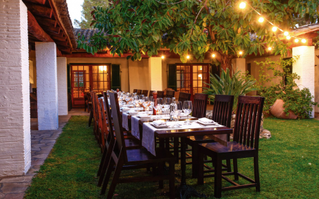 Possible arrangement for outdoor meals