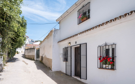 A un par de minutos de bares, tiendas etc