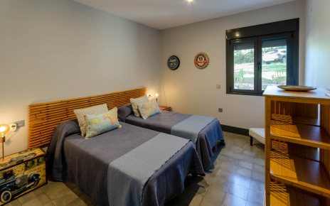 Habitación con camas individuales