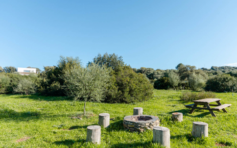 Esta es una barbacoa hogar (hay otra portátil) 