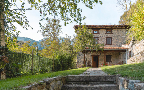 Arriving at your detached holiday home