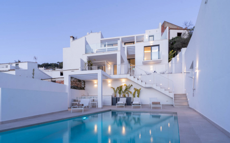 Your villa is in the pretty village of Gaucin