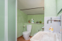 Bathroom between bedroom 4 and 5