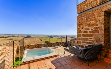 Terrace with jacuzzi and views in The Tower (annexe)
