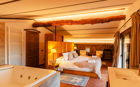 Suite bedroom 10 with views and jacuzzi bath