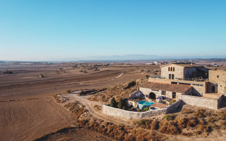 A traditional farmhouse converted in a holiday villa