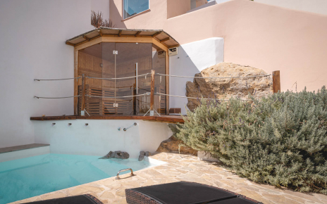 The Finnish sauna is totally private (not overlooked)