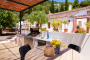 La cocina exterior tiene sombra