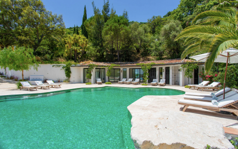 19 metre long diagonal swims