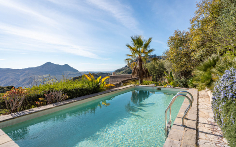 Disfruta tu piscina con total privacidad