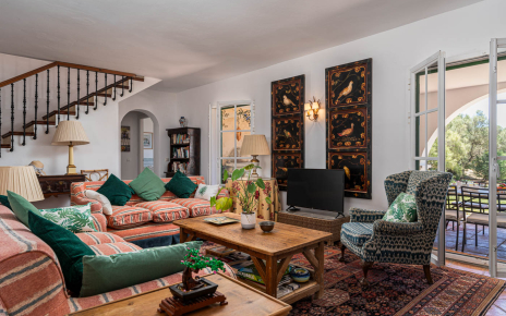 Salón con salida a porche