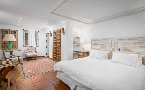 Bedroom 1 (with separate access)