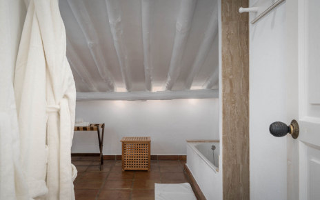 Ensuite facilities bedroom 4