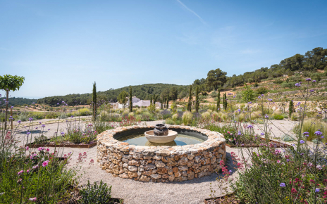 Private Mediterranean gardens