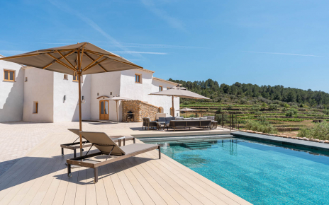 20 metre heatable pool