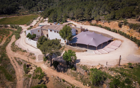 This property may accept events on request (see canopy)