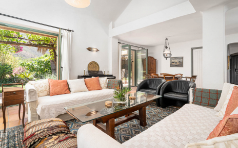 Indoor and outdoor living