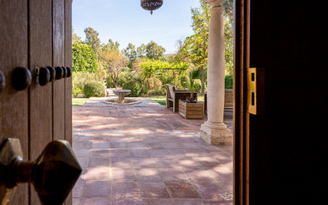 Entering your holiday villa