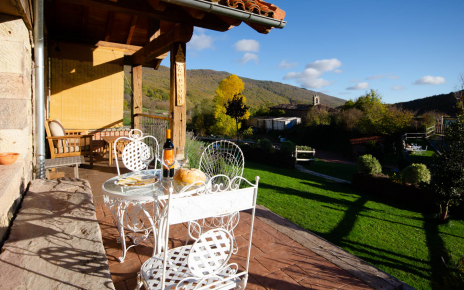 Your are surrounded by beautiful woods