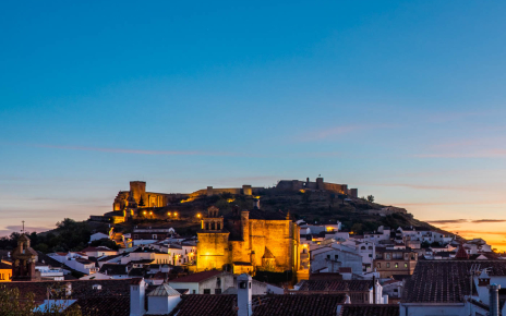 Aracena is about 15 mins away and it offers all facilities