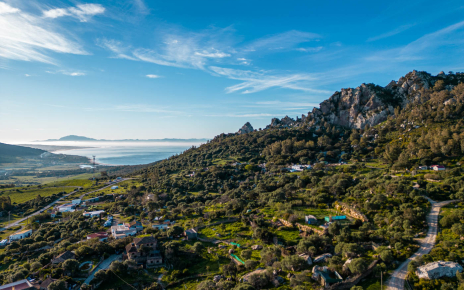 Extraordinaria ubicación junto a playas impresionantes