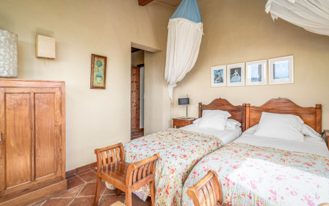 Bedrooms with seaviews