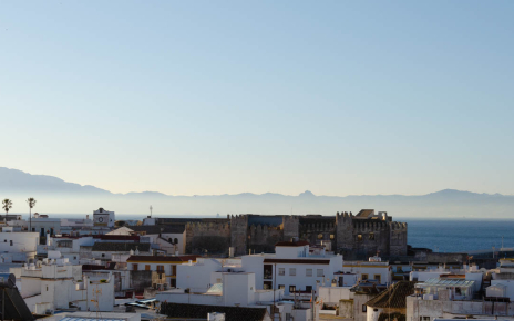 Tarifa town is 15 minutes away