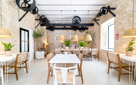 Dining area next to lounge