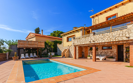 Aunque estamos en una zona urbanizada, tenemos buena privacidad