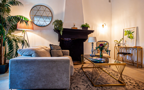 Suite 2 - own living area